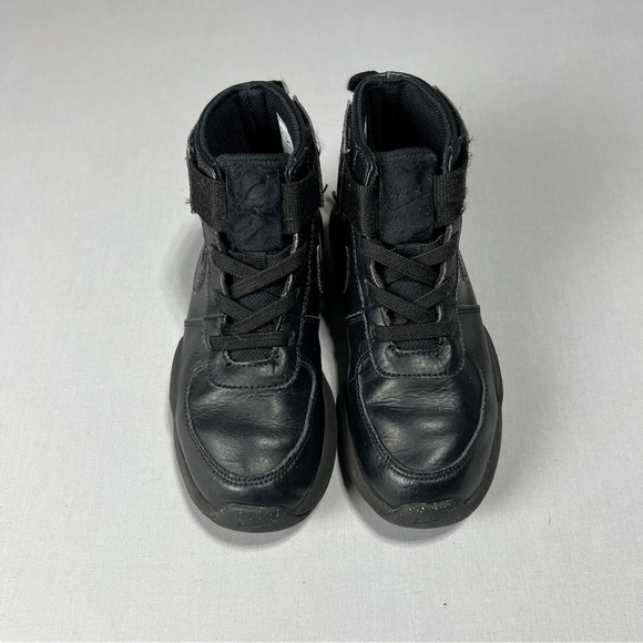 Nike Air Max Goaterra 2.0 Boots Triple Black Youth US 1.5Y  DC9513-001 - Picture 3 of 9